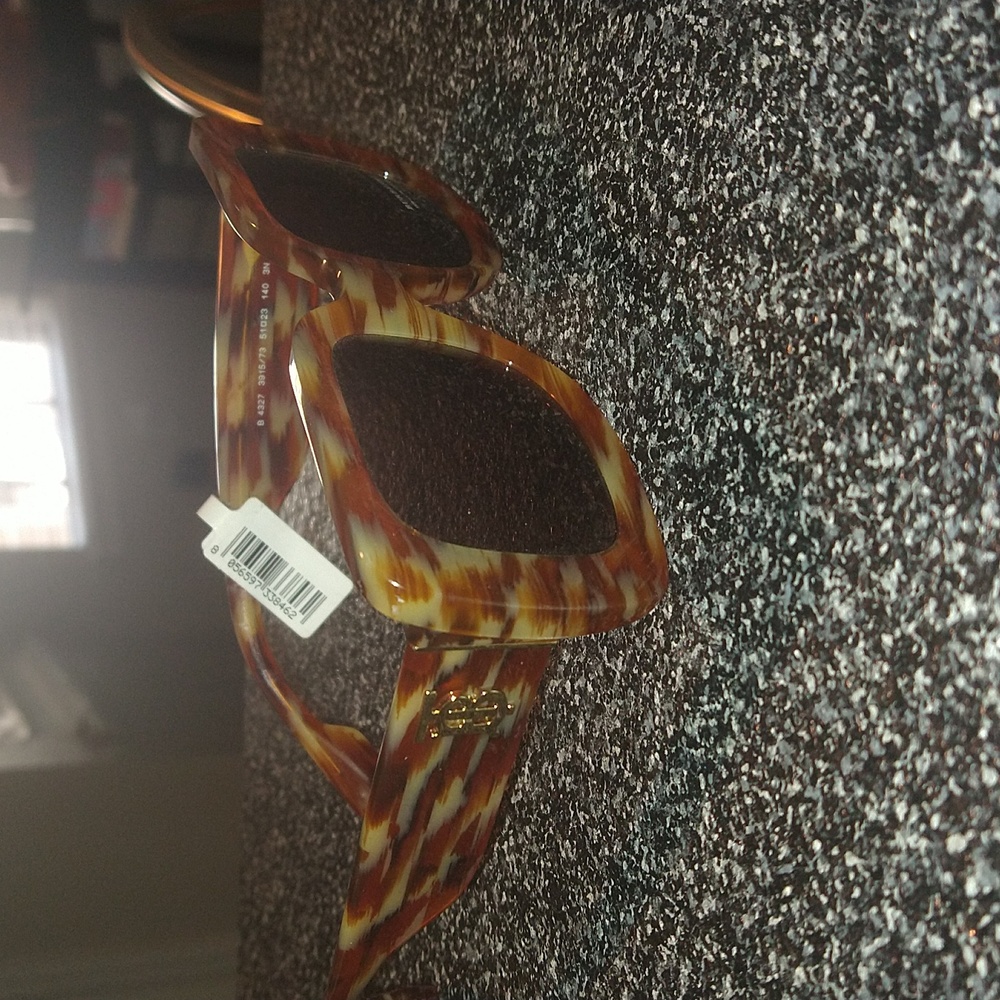 Sunglasses - Picture 4 of 4